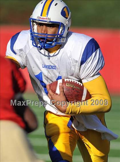 Thumbnail 3 in Lawrence vs. Half Hollow Hills West (Long Island Class III Final) photogallery.