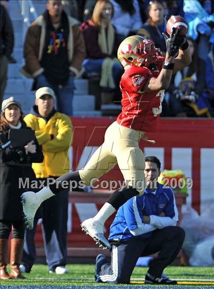 Thumbnail 1 in Lawrence vs. Half Hollow Hills West (Long Island Class III Final) photogallery.