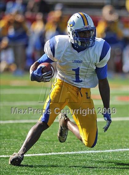 Thumbnail 3 in Lawrence vs. Half Hollow Hills West (Long Island Class III Final) photogallery.
