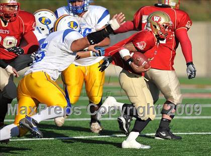 Thumbnail 3 in Lawrence vs. Half Hollow Hills West (Long Island Class III Final) photogallery.