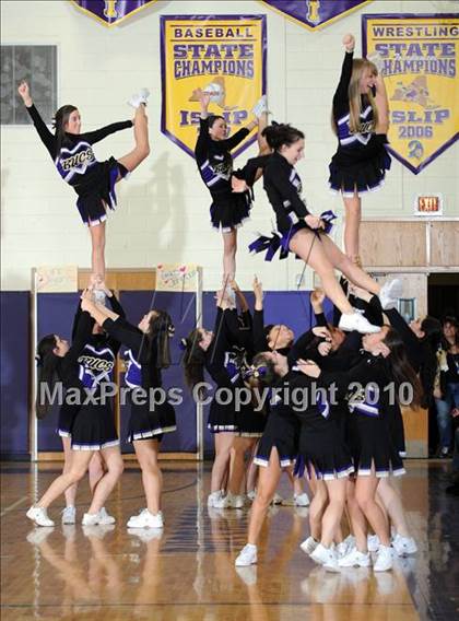 Thumbnail 2 in Comsewogue @ Islip photogallery.