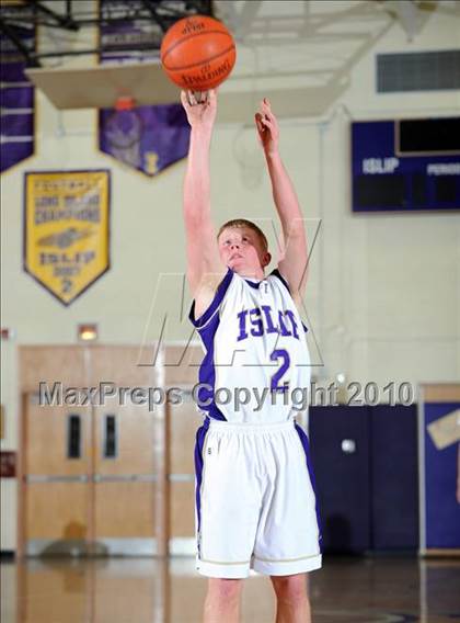 Thumbnail 1 in Comsewogue @ Islip photogallery.