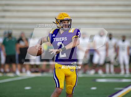 Thumbnail 2 in South Terrebonne @ Thibodaux (Scrimmage)  photogallery.