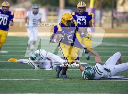 Thumbnail 1 in South Terrebonne @ Thibodaux (Scrimmage)  photogallery.