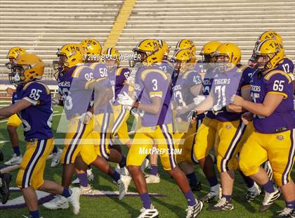 Thumbnail 1 in South Terrebonne @ Thibodaux (Scrimmage)  photogallery.