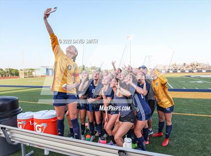Thumbnail 3 in St. Teresa's Academy @ Liberty North - MSHSAA Class 4 Quarterfinal photogallery.
