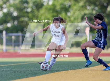 Thumbnail 2 in St. Teresa's Academy @ Liberty North - MSHSAA Class 4 Quarterfinal photogallery.