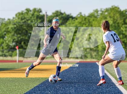 Thumbnail 2 in St. Teresa's Academy @ Liberty North - MSHSAA Class 4 Quarterfinal photogallery.