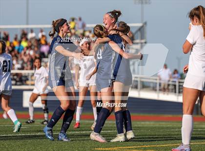 Thumbnail 2 in St. Teresa's Academy @ Liberty North - MSHSAA Class 4 Quarterfinal photogallery.