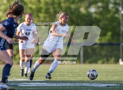 Thumbnail 2 in St. Teresa's Academy @ Liberty North - MSHSAA Class 4 Quarterfinal photogallery.