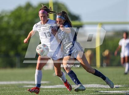 Thumbnail 3 in St. Teresa's Academy @ Liberty North - MSHSAA Class 4 Quarterfinal photogallery.