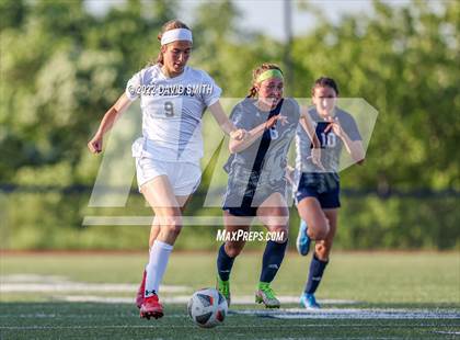 Thumbnail 3 in St. Teresa's Academy @ Liberty North - MSHSAA Class 4 Quarterfinal photogallery.