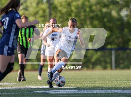 Thumbnail 3 in St. Teresa's Academy @ Liberty North - MSHSAA Class 4 Quarterfinal photogallery.