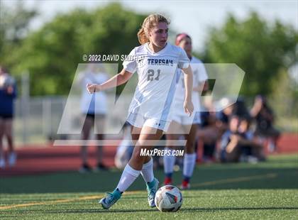 Thumbnail 1 in St. Teresa's Academy @ Liberty North - MSHSAA Class 4 Quarterfinal photogallery.
