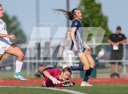 Thumbnail 1 in St. Teresa's Academy @ Liberty North - MSHSAA Class 4 Quarterfinal photogallery.