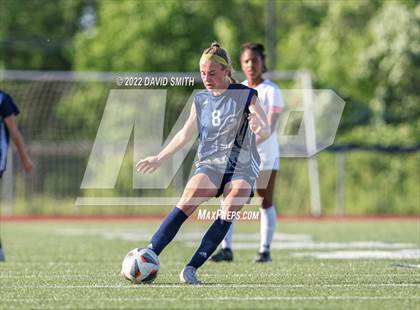 Thumbnail 3 in St. Teresa's Academy @ Liberty North - MSHSAA Class 4 Quarterfinal photogallery.