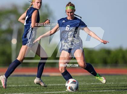 Thumbnail 3 in St. Teresa's Academy @ Liberty North - MSHSAA Class 4 Quarterfinal photogallery.
