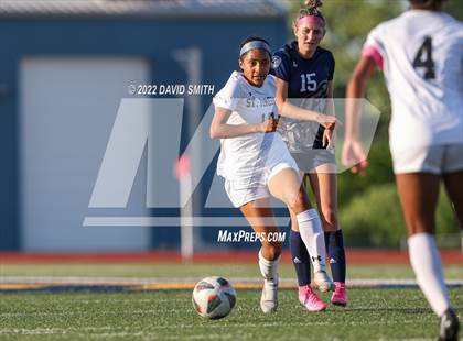 Thumbnail 3 in St. Teresa's Academy @ Liberty North - MSHSAA Class 4 Quarterfinal photogallery.