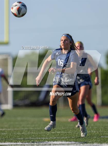 Thumbnail 2 in St. Teresa's Academy @ Liberty North - MSHSAA Class 4 Quarterfinal photogallery.