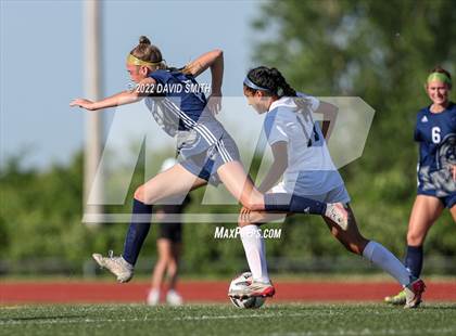 Thumbnail 3 in St. Teresa's Academy @ Liberty North - MSHSAA Class 4 Quarterfinal photogallery.