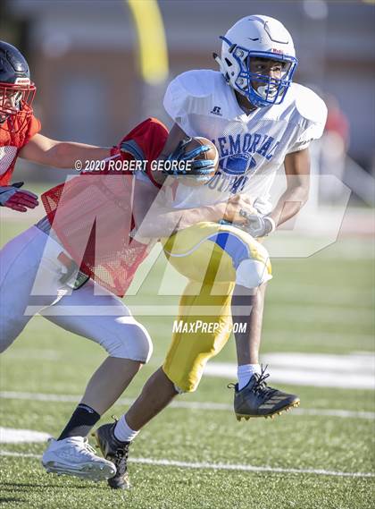 Thumbnail 1 in Catholic Memorial vs Muskego (Scrimmage) photogallery.