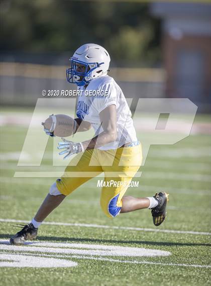 Thumbnail 1 in Catholic Memorial vs Muskego (Scrimmage) photogallery.