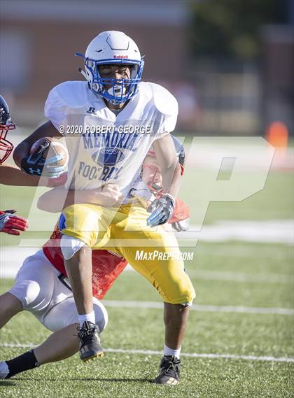 Thumbnail 2 in Catholic Memorial vs Muskego (Scrimmage) photogallery.