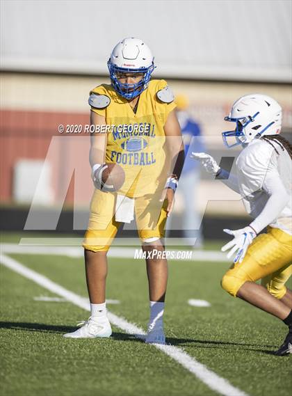 Thumbnail 1 in Catholic Memorial vs Muskego (Scrimmage) photogallery.