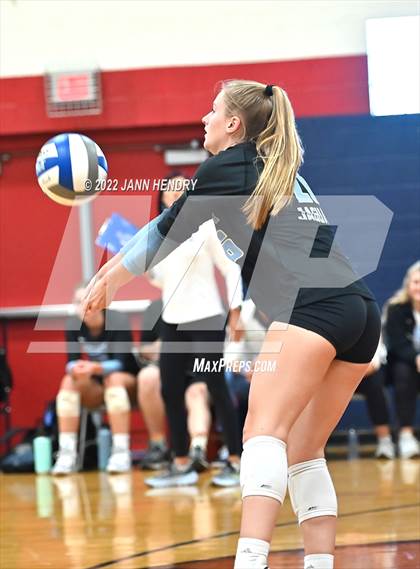 Thumbnail 2 in Mercy vs. Bishop Gorman  (Durango Fall Classic) photogallery.