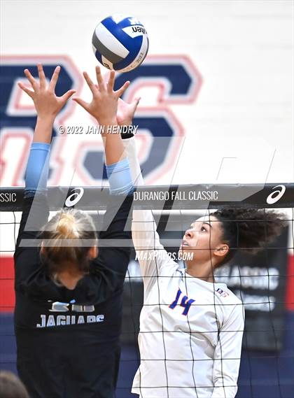 Thumbnail 1 in Mercy vs. Bishop Gorman  (Durango Fall Classic) photogallery.