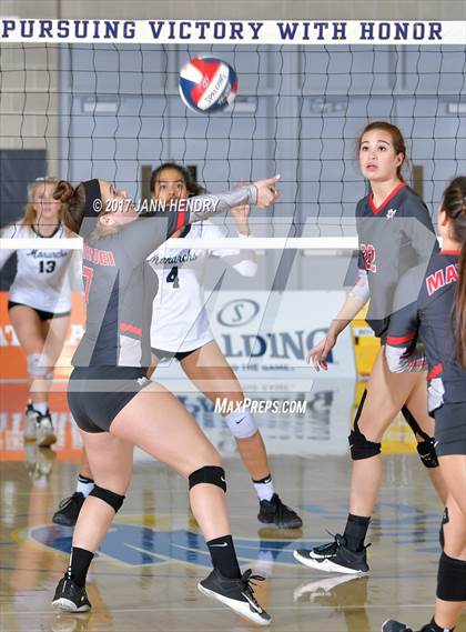Thumbnail 2 in Archbishop Mitty vs. Mater Dei (CIF State Open Division Final) photogallery.