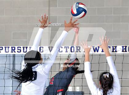Thumbnail 1 in Archbishop Mitty vs. Mater Dei (CIF State Open Division Final) photogallery.