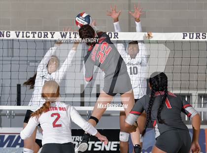 Thumbnail 1 in Archbishop Mitty vs. Mater Dei (CIF State Open Division Final) photogallery.