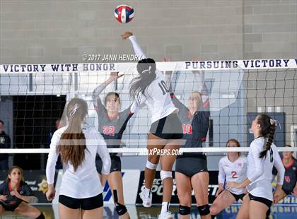 Thumbnail 2 in Archbishop Mitty vs. Mater Dei (CIF State Open Division Final) photogallery.