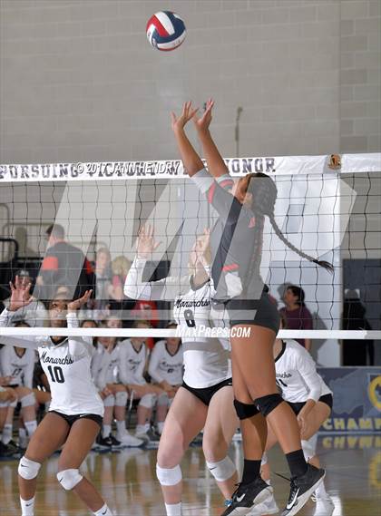 Thumbnail 3 in Archbishop Mitty vs. Mater Dei (CIF State Open Division Final) photogallery.