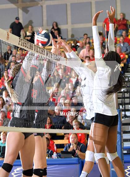 Thumbnail 3 in Archbishop Mitty vs. Mater Dei (CIF State Open Division Final) photogallery.