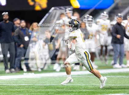 Thumbnail 3 in Carrollton vs Buford (GHSA AAAAAA Championship) photogallery.