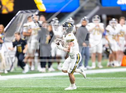 Thumbnail 2 in Carrollton vs Buford (GHSA AAAAAA Championship) photogallery.