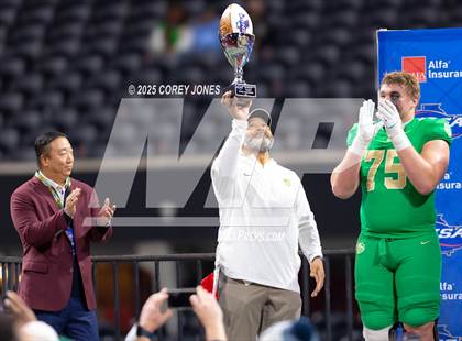 Thumbnail 1 in Carrollton vs Buford (GHSA AAAAAA Championship) photogallery.