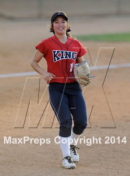 Thumbnail 3 in Pacifica vs. King (CIF-SS D1 Final) photogallery.