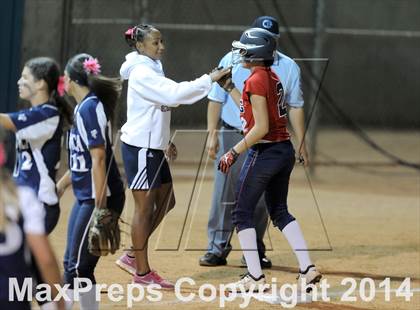 Thumbnail 2 in Pacifica vs. King (CIF-SS D1 Final) photogallery.