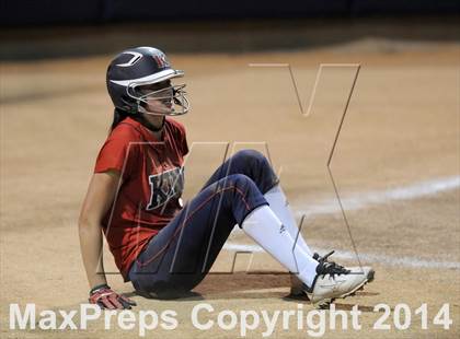 Thumbnail 2 in Pacifica vs. King (CIF-SS D1 Final) photogallery.