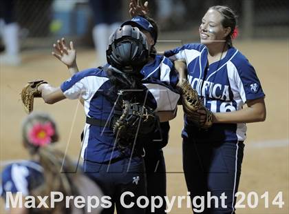 Thumbnail 2 in Pacifica vs. King (CIF-SS D1 Final) photogallery.
