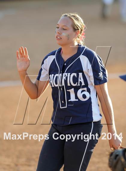 Thumbnail 2 in Pacifica vs. King (CIF-SS D1 Final) photogallery.