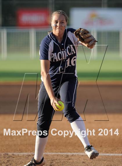 Thumbnail 3 in Pacifica vs. King (CIF-SS D1 Final) photogallery.
