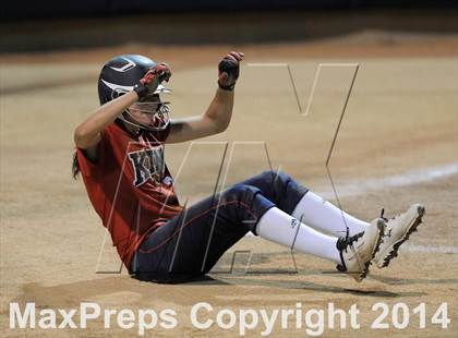 Thumbnail 3 in Pacifica vs. King (CIF-SS D1 Final) photogallery.