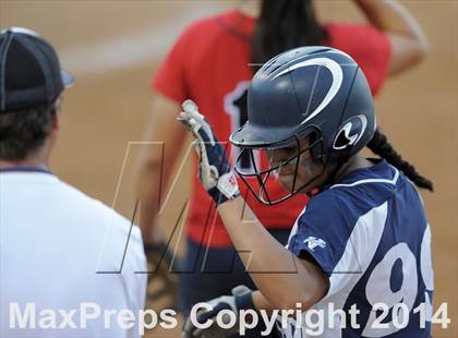 Thumbnail 2 in Pacifica vs. King (CIF-SS D1 Final) photogallery.