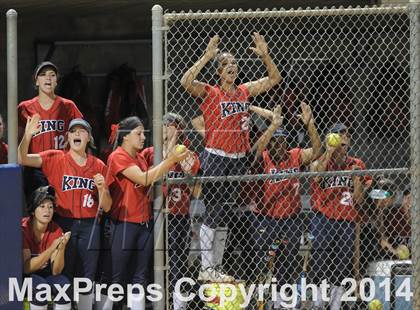 Thumbnail 3 in Pacifica vs. King (CIF-SS D1 Final) photogallery.