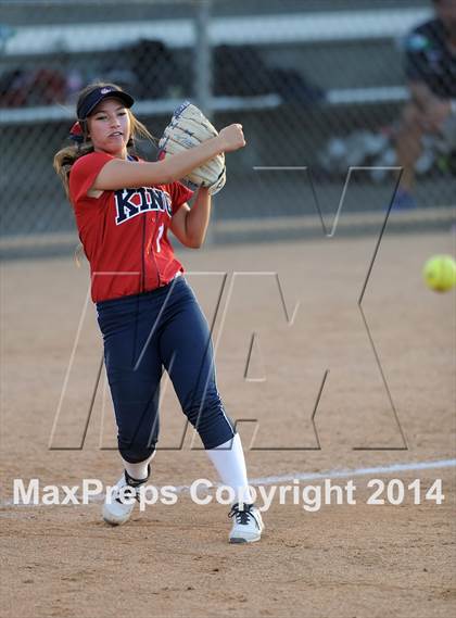 Thumbnail 3 in Pacifica vs. King (CIF-SS D1 Final) photogallery.