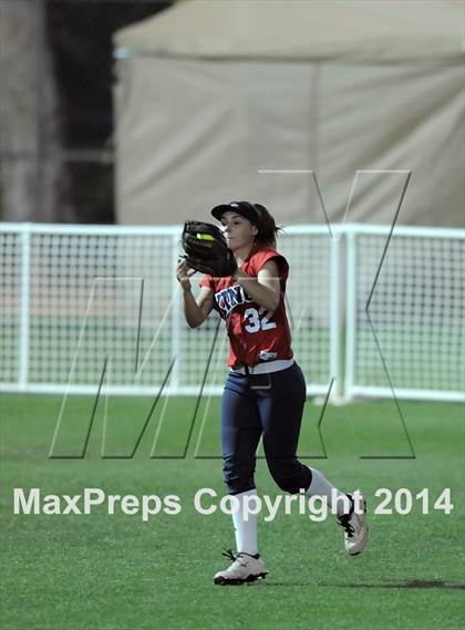 Thumbnail 3 in Pacifica vs. King (CIF-SS D1 Final) photogallery.